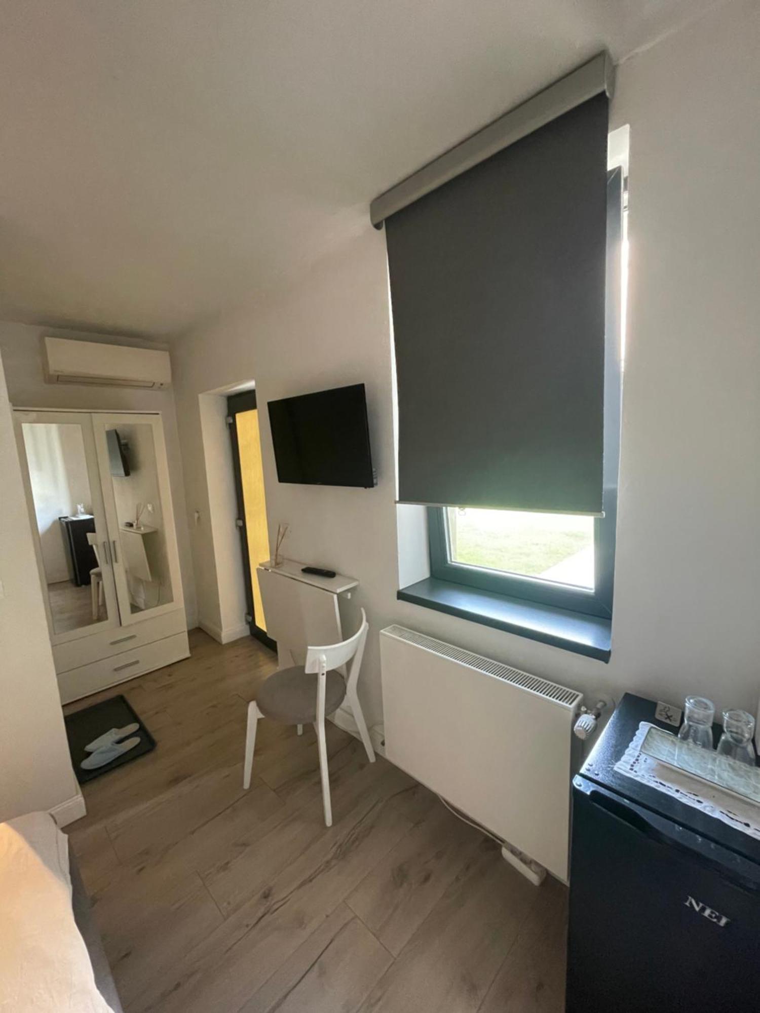 Maremi Apartment Timisoara Ngoại thất bức ảnh